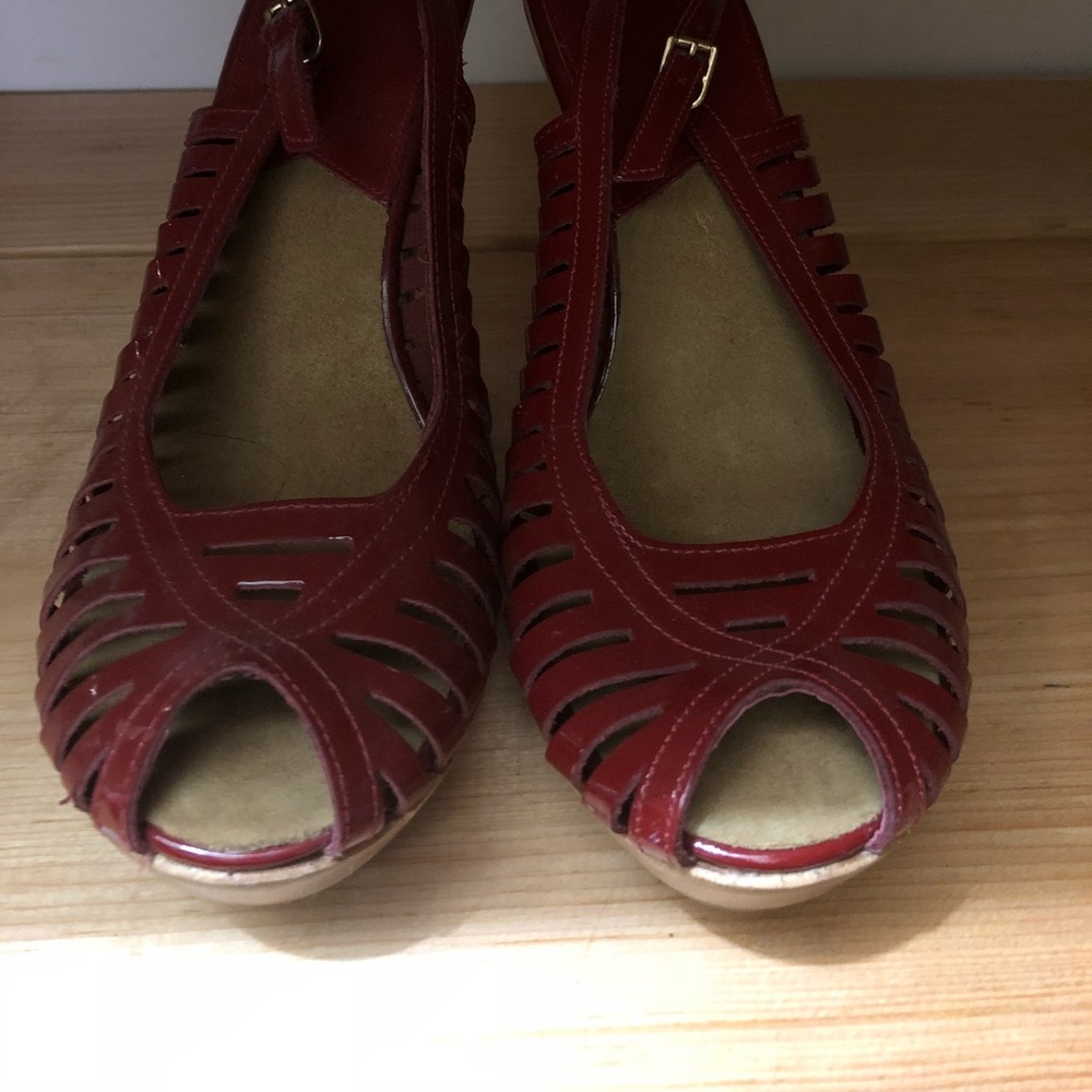 MK sandals